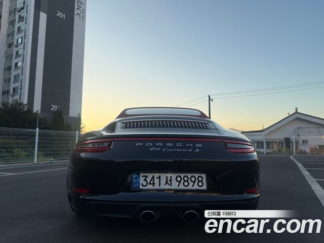 Porsche 911 CARRERA 4 CABRIOLET 991 2017 — фото 2