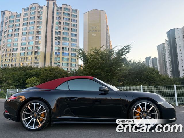 Porsche 911 CARRERA 4 CABRIOLET 991 2017 — фото 4