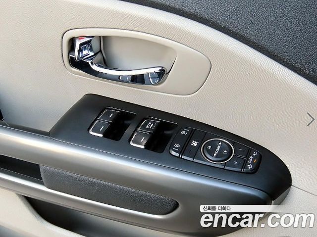 Kia Carnival 9-Seater Luxury 2019 — фото 16
