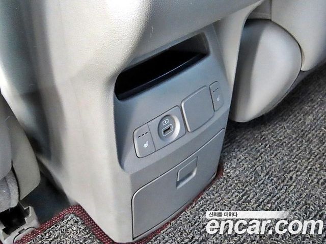 Kia Carnival 9-Seater Luxury 2019 — фото 20