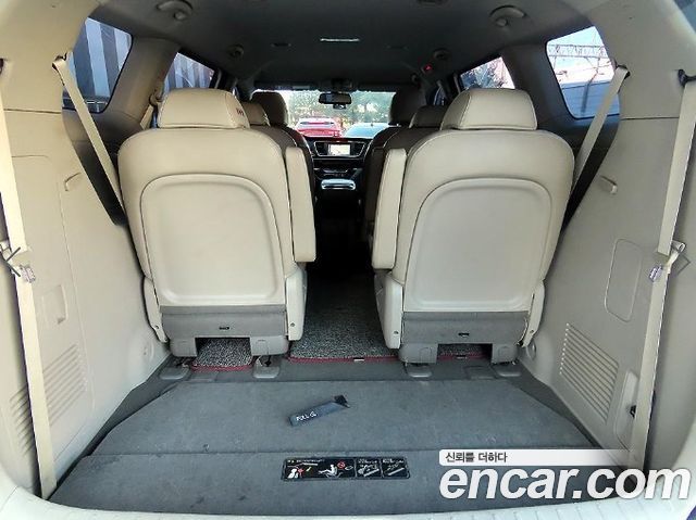 Kia Carnival 9-Seater Luxury 2019 — фото 21