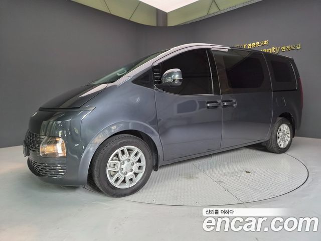 Hyundai Staria L3.5 Cargo 3-Seater Modern 2023 — фото 2
