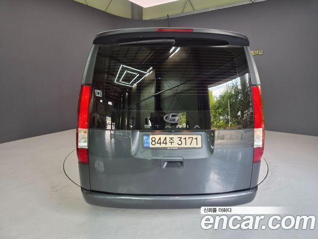 Hyundai Staria L3.5 Cargo 3-Seater Modern 2023 — фото 4