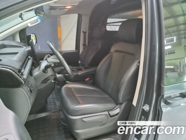 Hyundai Staria L3.5 Cargo 3-Seater Modern 2023 — фото 7