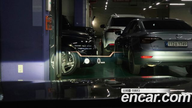 BMW 7 Series (G70) 740i sDrive M Sport 2023 — фото 15