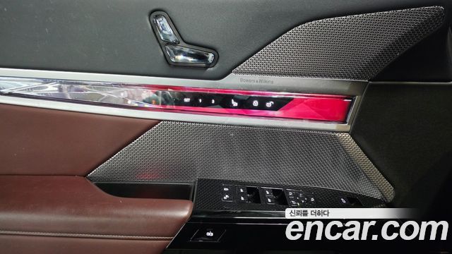 BMW 7 Series (G70) 740i sDrive M Sport 2023 — фото 20
