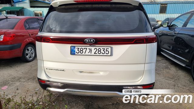 Kia Carnival (IV) Gasoline 9-Seater Signature 2021 — фото 2