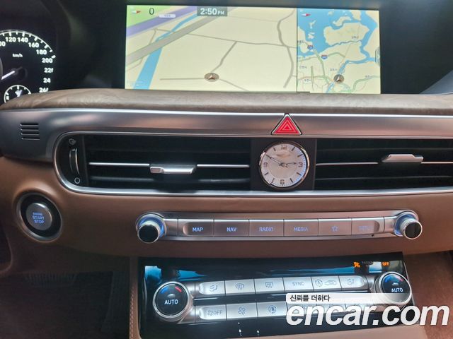 Genesis G90 5.0 AWD Limousine Prestige 2020 — фото 10