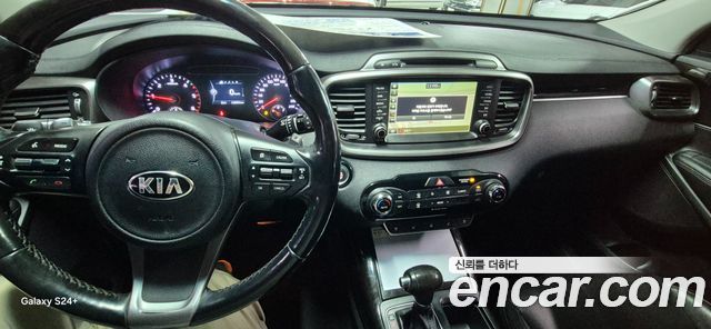 Kia Sorento Diesel 2.0 2WD Noblesse 2017 — фото 9