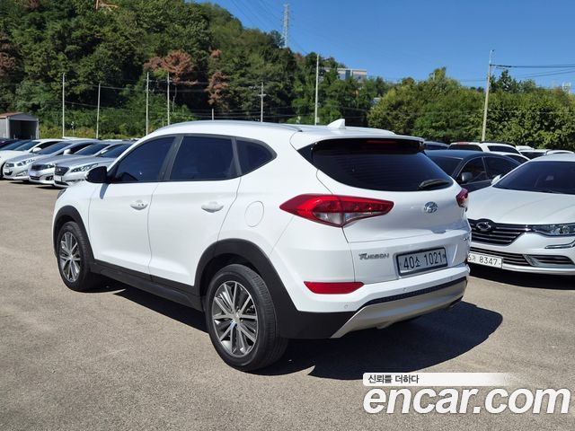 Hyundai Tucson Diesel 2.0 2WD Modern 2017 — фото 2