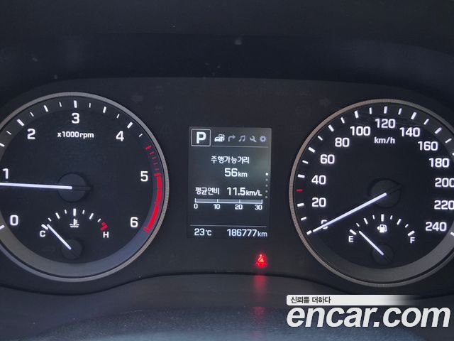 Hyundai Tucson Diesel 2.0 2WD Modern 2017 — фото 8