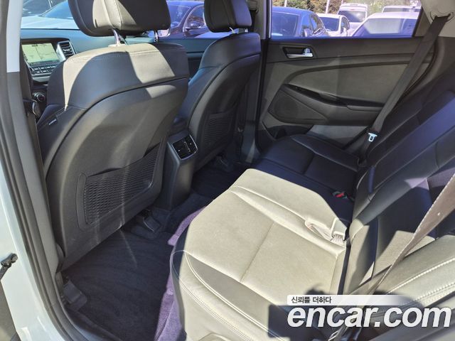 Hyundai Tucson Diesel 2.0 2WD Modern 2017 — фото 15