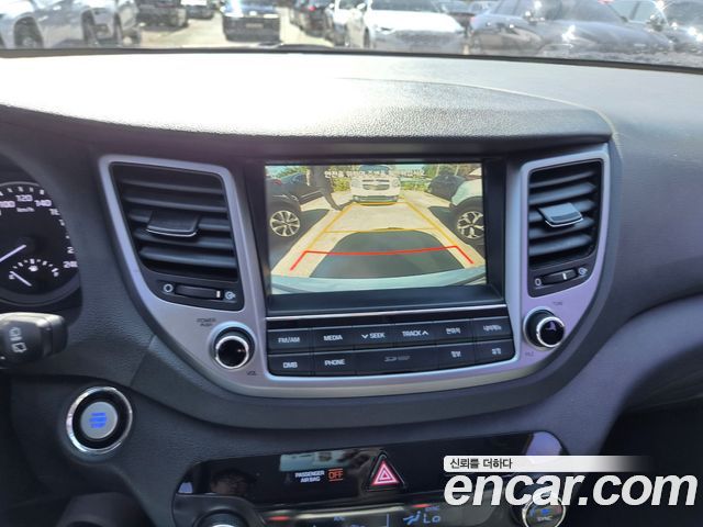 Hyundai Tucson Diesel 2.0 2WD Modern 2017 — фото 17