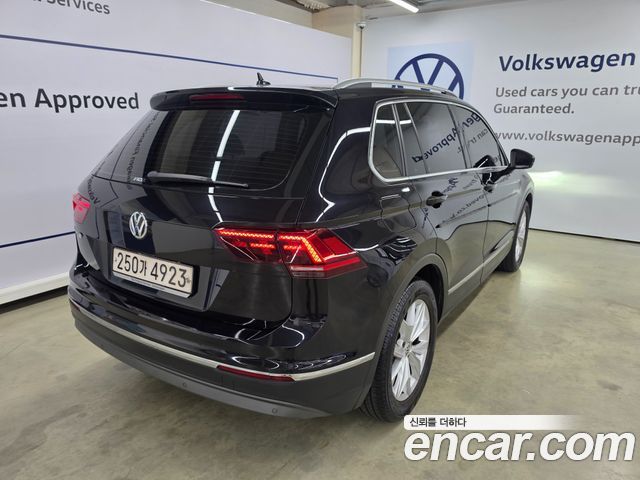 Volkswagen Tiguan (II) 2.0 TDI Premium 2020 — фото 2