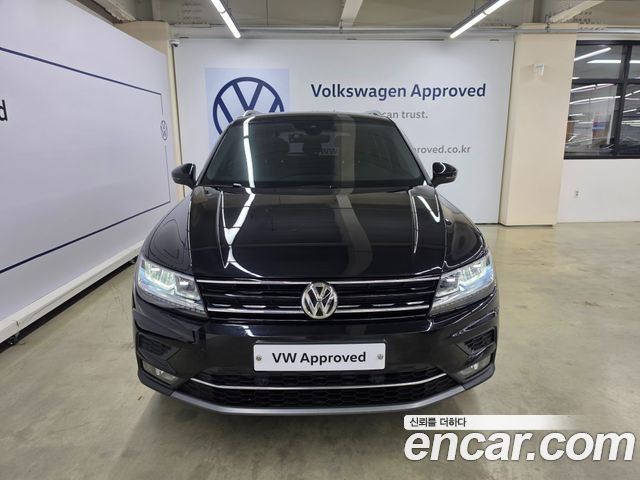 Volkswagen Tiguan (II) 2.0 TDI Premium 2020 — фото 3