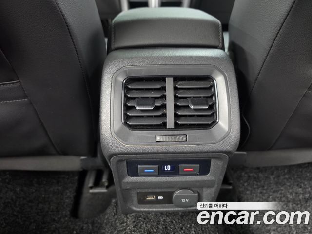 Volkswagen Tiguan (II) 2.0 TDI Premium 2020 — фото 18