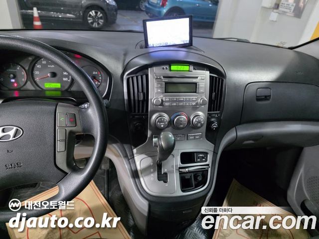 Hyundai Grand Starex 12-Seater Wagon CVX Luxury 2014 — фото 20