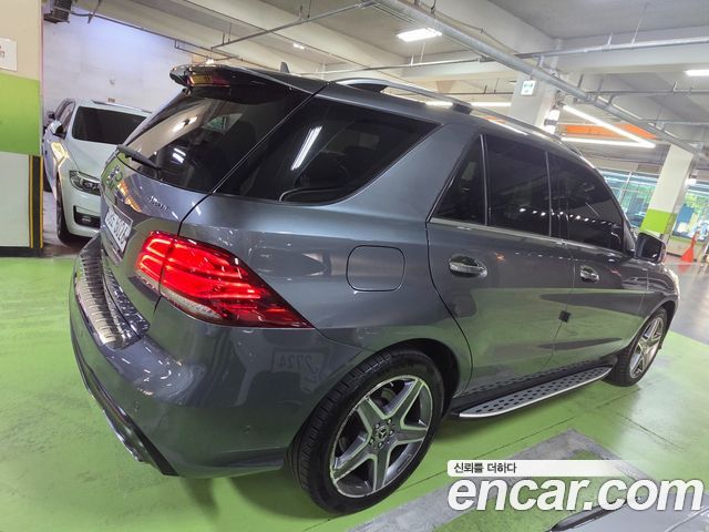 Mercedes-Benz GLE-Class (W166) GLE350 d 4MATIC Premium 2018 — фото 2