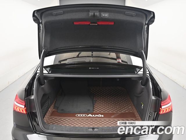 Audi A6 (C8) 45 TFSI Quattro Premium 2022 — фото 23