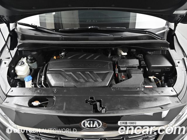 Kia Carnival 9-Seater Noblesse Special 2019 — фото 5