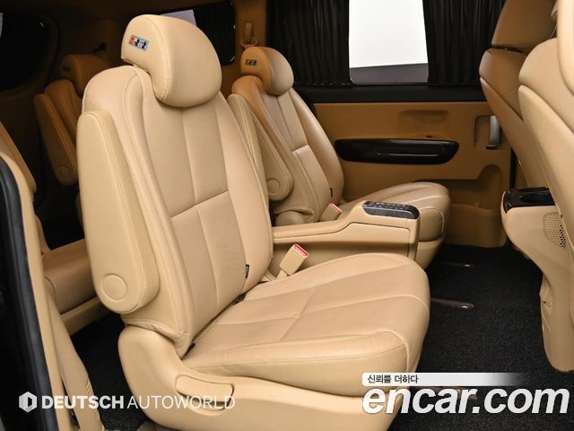 Kia Carnival 9-Seater Noblesse Special 2019 — фото 15