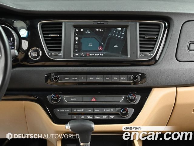 Kia Carnival 9-Seater Noblesse Special 2019 — фото 17