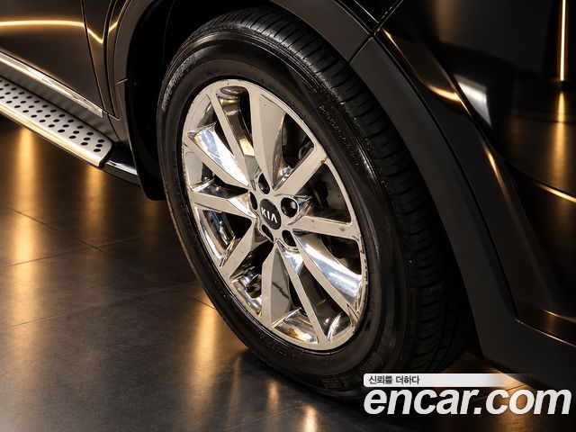 Kia Sorento Diesel 2.0 2WD Noblesse Special 2017 — фото 5