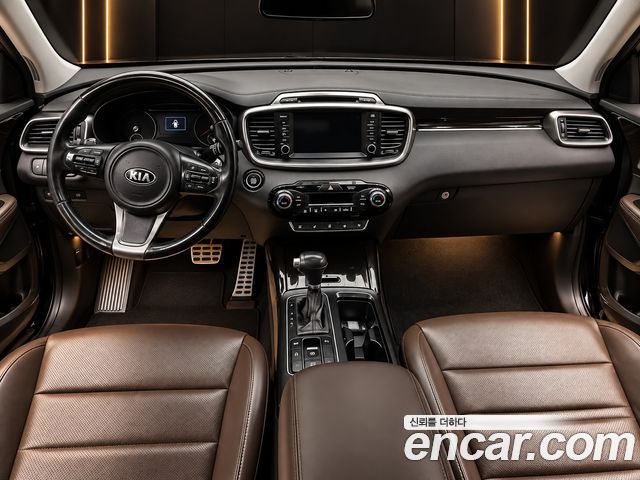 Kia Sorento Diesel 2.0 2WD Noblesse Special 2017 — фото 7