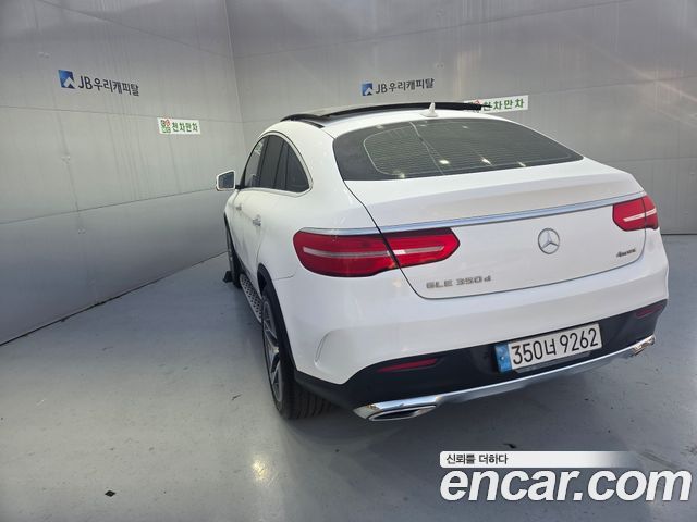 Mercedes-Benz GLE-Class (W166) GLE350 d 4MATIC Coupe 2017 — фото 5
