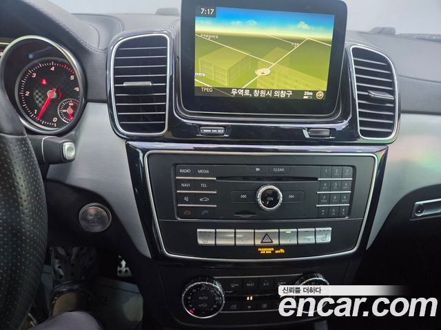Mercedes-Benz GLE-Class (W166) GLE350 d 4MATIC Coupe 2017 — фото 15