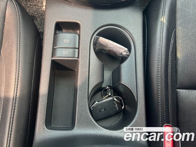 Kia Seltos Gasoline 1.6 Turbo 2WD Prestige 2023 — фото 17