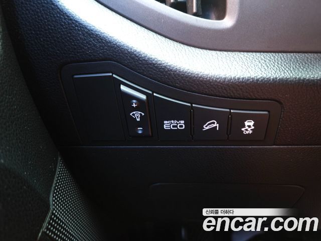Kia Sportage R Diesel 2WD TLX Deluxe 2012 — фото 17