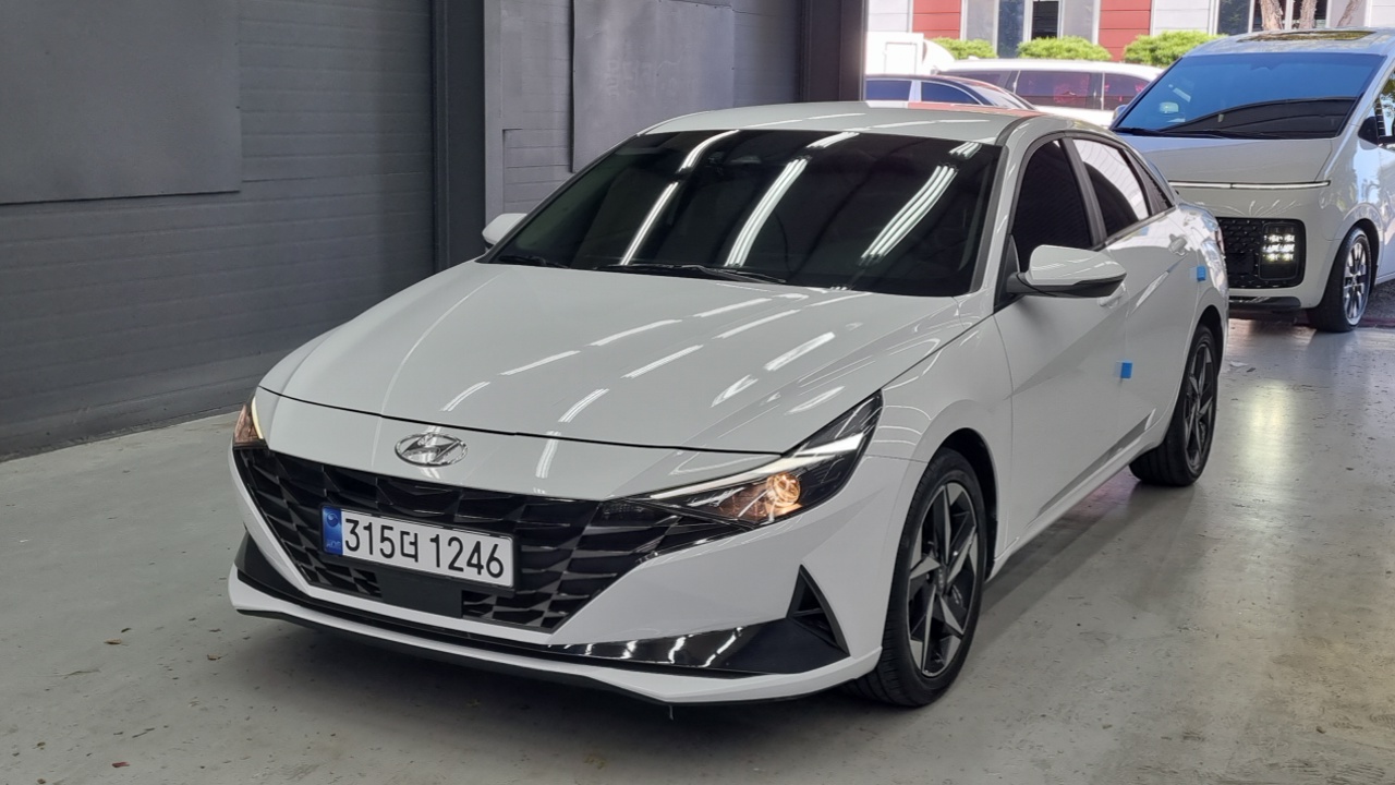 Hyundai Avante (CN7) 1.6 Modern 2023 — фото 1