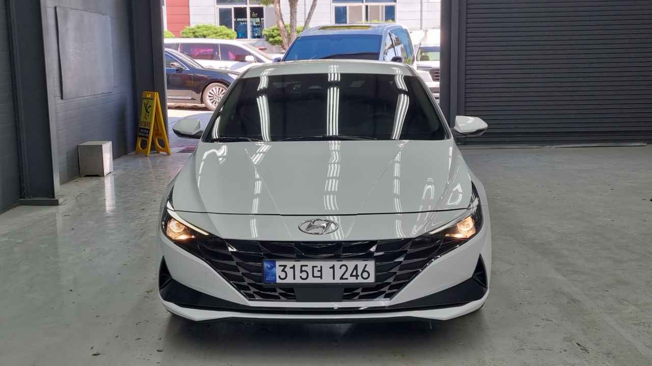 Hyundai Avante (CN7) 1.6 Modern 2023 — фото 3