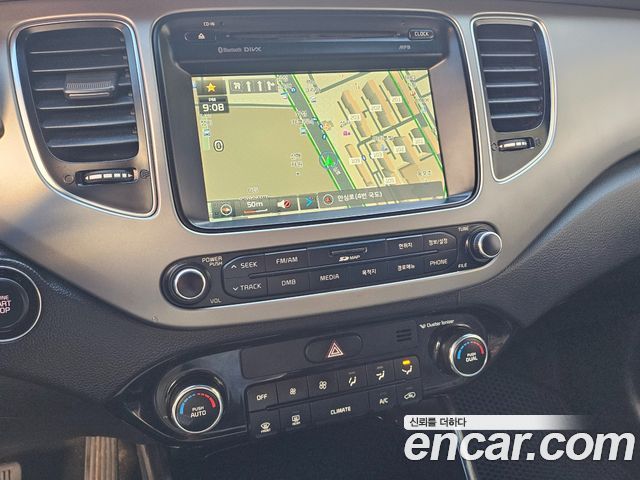 Kia Carens 1.7 VGT Noblesse 2014 — фото 9