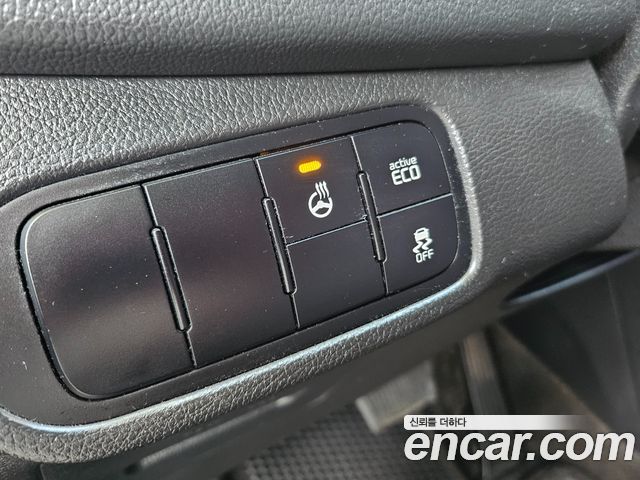 Kia Carens 1.7 VGT Noblesse 2014 — фото 10