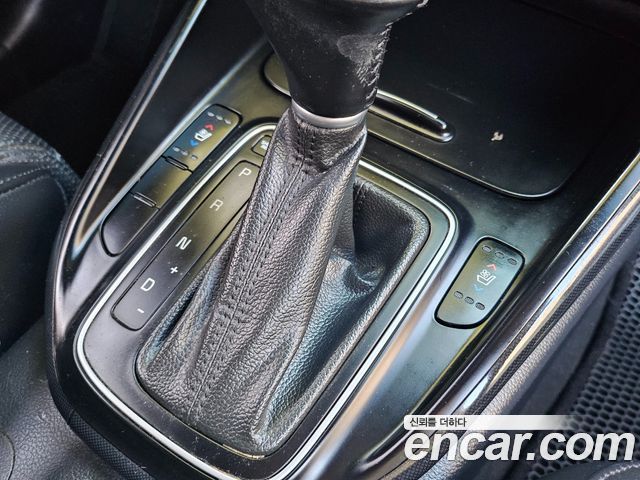 Kia Carens 1.7 VGT Noblesse 2014 — фото 16
