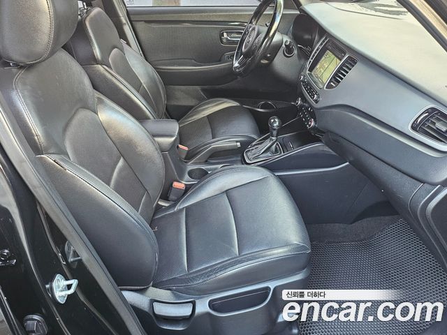 Kia Carens 1.7 VGT Noblesse 2014 — фото 21