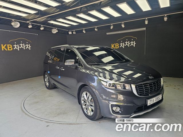 Kia Carnival 9-seater Noblesse 2016 — фото 3