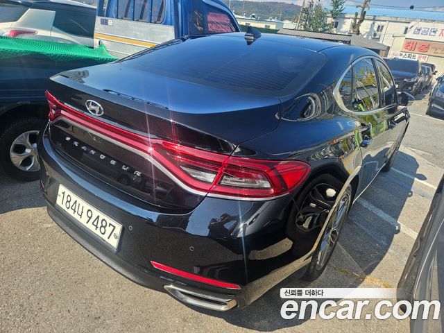 Hyundai Grandeur (IG) 2.4 Exclusive Special 2019 — фото 2