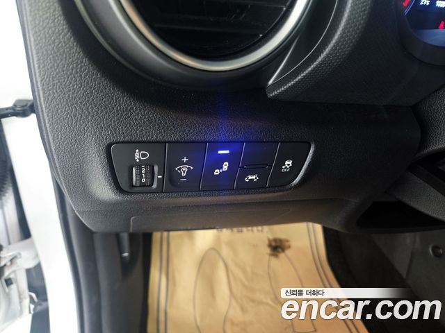 Hyundai Kona 1.6 Turbo 2WD Modern pop 2019 — фото 15