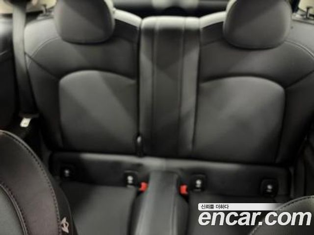 MINI Cooper D Standard 3rd 2015 — фото 16