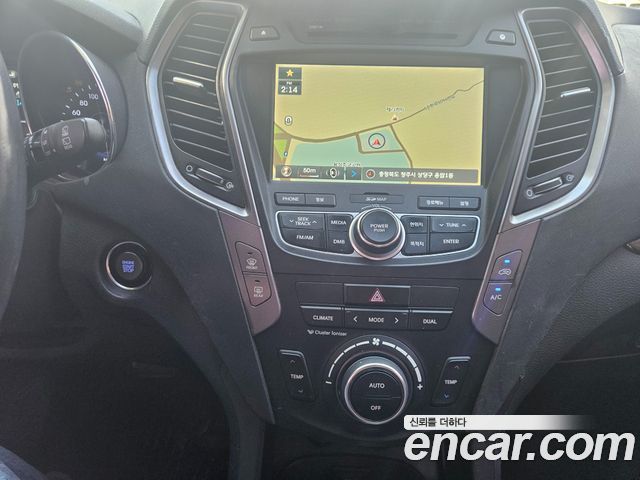 Hyundai Santa Fe (DM) Diesel(e-VGT) 2.0 2WD Premium 2013 — фото 6