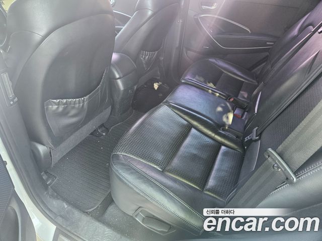 Hyundai Santa Fe (DM) Diesel(e-VGT) 2.0 2WD Premium 2013 — фото 16