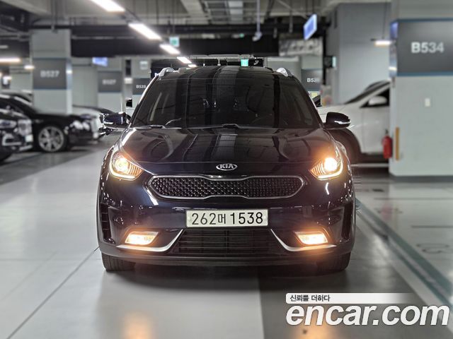 Kia Niro Luxury 2018 — фото 3