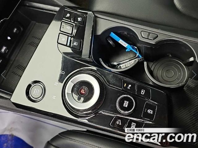 Kia Sportage (V) Diesel 2.0 2WD Nobleless 2023 — фото 8