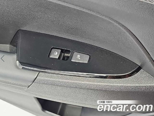 Kia Sportage (V) Diesel 2.0 2WD Nobleless 2023 — фото 18