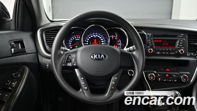 Kia K5 LPI Deluxe 2013 — фото 17