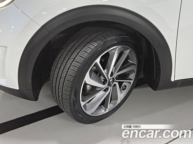 Kia Niro Prestige 2017 — фото 24