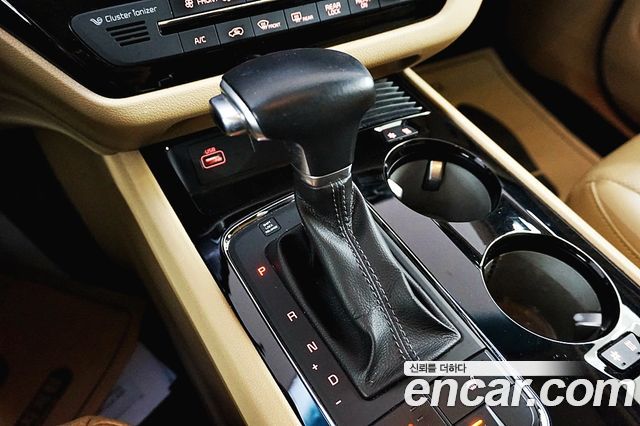 Kia Carnival 9-seater Hi-Limousine Luxury 2018 — фото 17